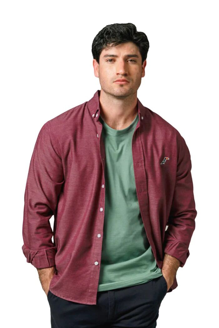 Camisa Tucane lisa tinto