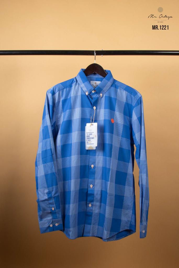 Camisa Mr Ortega cuadrada azul