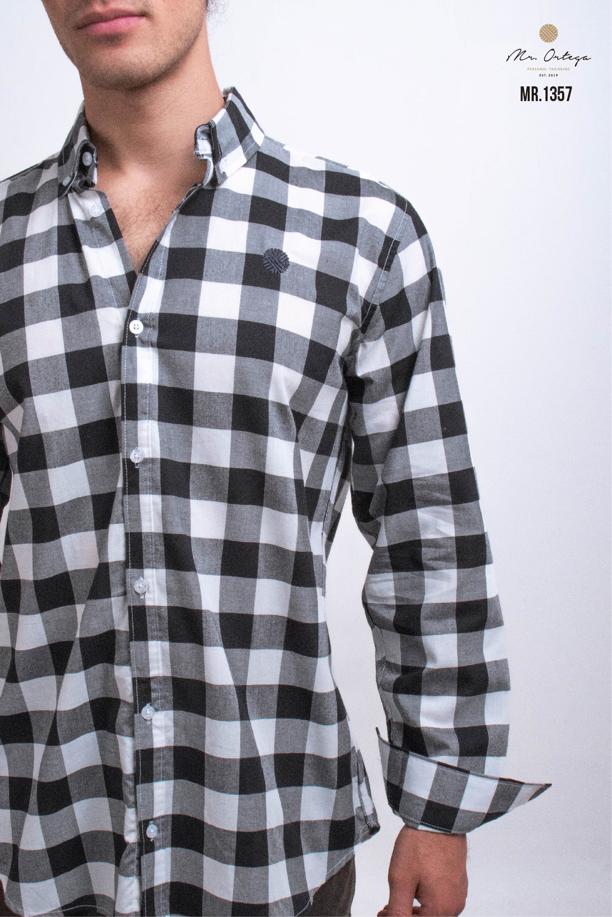 Camisa Mr Ortega cuadrada negro